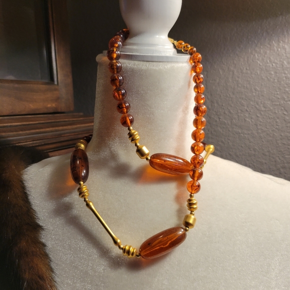 Vintage Amber Necklace - Picture 1 of 10